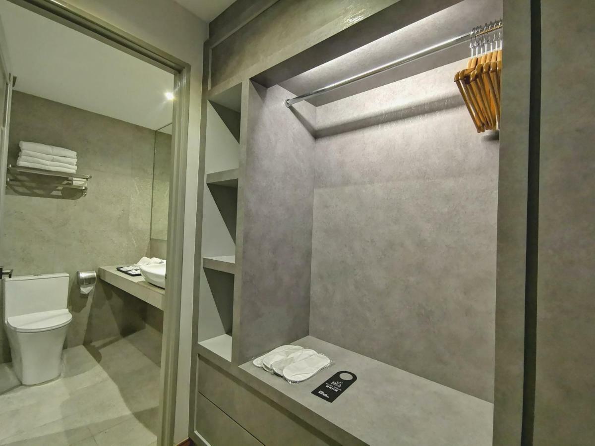 Frame Hotel George Town Exterior photo