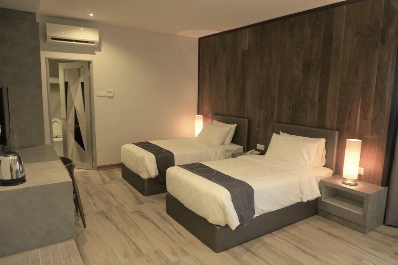 Frame Hotel George Town Exterior photo